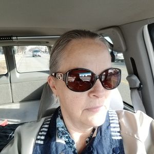 Meet your Posher, Marianee